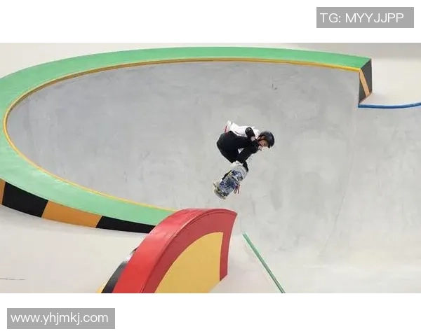 滑板战术解析：上海滑板队如何运用包夹体系提升团队竞争力